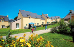 Гостиница Le Domaine de l'Emeraude  Ле Тронше